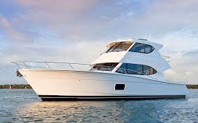 Encompassing stylish fixtures including timber and leather throughout, you will truly app. Maritimo M48 Motoryacht Itboat Catalog