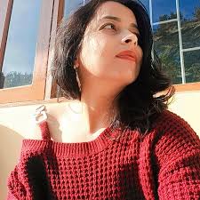 At first it felt scary… then it felt like home. Silence, mountains, and a  forest that gently quieted every loud voice inside and outside. A big  thanks to @iamkaran_sharma_ #memories #winterbreak #2025