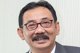 Antara Publikasi dan Privasi