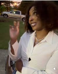 Reaction to Beth and Larry's interaction in a reality TV show