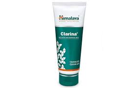 Kamu masih butuh produk lainnya, yaitu krim malam untuk menjaga kelembapan kulit serta membuat kotoran tidak menempel lagi. 10 Pencuci Muka Terbaik Untuk Jerawat Wanita22