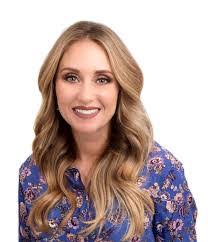 Debbie Bayles's Instagram, Twitter & Facebook