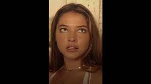 A troubled child summons the courage to help a friendly alien escape earth and return to his home world. Sarah Cameron Live Wallpaper Outer Banks Youtube