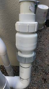 Check the run pause switch on the top of the water valve lid and make sure it is in the run position. Why Does My Spa Drain Down When The Pool Pump Shuts Off Dengarden