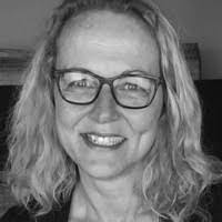 Donna Korth's Instagram, Twitter & Facebook