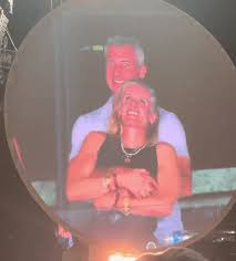 Andrew Cabot also dated at Coldplay concert while wife faces affair  backlash - CHOSUNBIZ