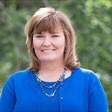 Casandra Sipes's Instagram, Twitter & Facebook