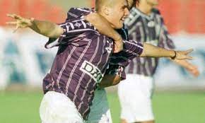 Adrian mutu made his debut in romania's first league for his boyhood club fc arges pitesti in 1996, aged only 17. Adi Mutu A DezvÄƒluit Ce Salariu Avea La Fc ArgeÈ™ Imi Luam Un Parfum È™i Mancam O Pizza