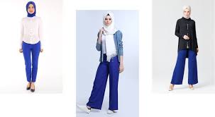 Yeni sezonun en etkileyici mavi abiyelerini görmek istiyorsanız videomuzu sonuna kadar izleyiniz kloş etek tarzı ve tamamlayıcı kolyesiyle saks mavisi elbise özel davetler ve günlük kullanımlar için ideal bir tercihtir. Saks Mavisi Pantolon Kombinleri Tesettur Tarz Kadin