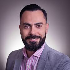 Julio César Valle presentará el programa y actos del Festival Nacional de  Folklore