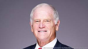 Larry Andersen to further scale back role