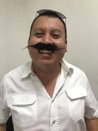 El bigote es de mentira pero el corazón es de verdad. ¡Viva México! ¡Viva  la Cuarta Transformación! ¡Viva Padilla! ¡Viva Padilla! Jesus Enrique  Botello ¡Viva Padilla!