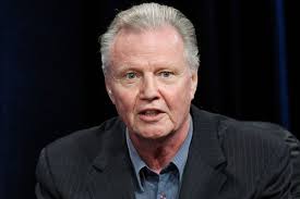 The weird world of John Voight; Dadgelina