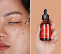 In the new formula, the percentage of vitamin c has been increased from 20% to 21.5% while the sticky feeling that the old c20 serum has been lowered. Why You Need Vitamin C Serum In Your Vanity Wishtrend