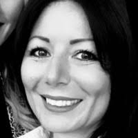 Vicki Pell's Instagram, Twitter & Facebook