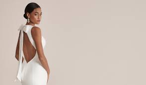 Januar 2018 ♥ jetzt schon termin vereinbaren! Elegante Und Raffinierte Brautkleider Justin Alexander