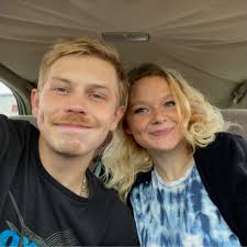 Ciana Ainsley Owens (@cianaainsley) • Facebook