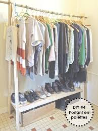 Diy 4 Portant En Palettes Idee Deco Palette Dressing Fait Maison Idee Dressing
