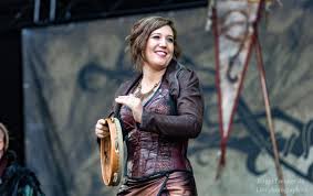 To suggest a correction to the tab: Faun Von Den Elben Review Metal De