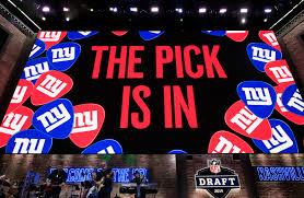 2020 Nfl Draft Giants Seek To Protect Daniel Jones In 7 Round Mock