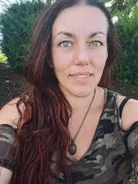 Making friends in Holyoke or Northampton area?