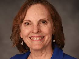 Janet Gould's Instagram, Twitter & Facebook