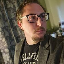 Anyone know, what is meaning? 17:52 EVENTS 4G 78 TODAY SPECIAL 其 891 XP x50  To the Max! (2/3) Task completed! Task completed! Level up Max Move x5  REWARDS ? 8000 XP