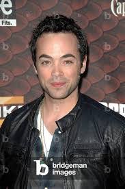 John Hensley's Instagram, Twitter & Facebook