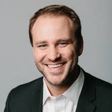 Eric Waller's Instagram, Twitter & Facebook