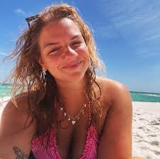 Ashley Ringer (@ashley.ringer) • Instagram photos and videos