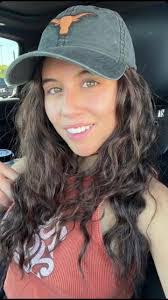 Violet Ruiz's Instagram, Twitter & Facebook