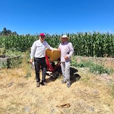 🚜 Nuevo Trompo Abonador en Paso Cuñao! Don Erasmo Vergara ya está listo  para fertilizar sus tierras con lo mejor. ¡Gracias por confiar en nosotros!  📍 Para más soluciones agrícolas, visítanos en