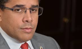 David Collado revela varios partidos le han ofrecido la candidatura  presidencial