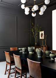 An Entertainment Veteran S L A Ode To Captivating Style Black Dining Room Modern Dining Room Dining Room Design