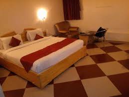 View 43 photos and read 350 reviews. Room Pics 1 Picture Of Hotel Windsor Castle Salem Tripadvisor