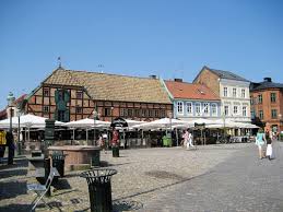 See several webcams live of sweden main attractions. Visit Malmo Lilla Torg