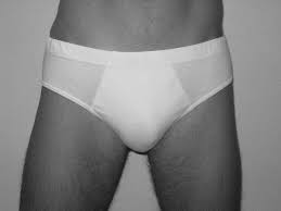 Show me a picture of the rashes for proper diagnosis and treatment. Crotch Wikipedia