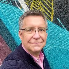 Erst letzten Sommer konnte ich erfolgreich meinen Bachelor in…