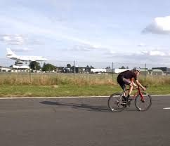 What made the queen go all ice crazy? Kristof Allegaert Joins The Curve Squad Curve Cycling