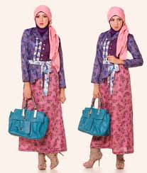 Gamis ini adalah model pakaian yang awalnya hanya terbuat dari sepotong kain polos. Tmu8lrvldoveim