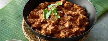 This gorgeous cut of beef is just made for an intensely gorgeous rendang curry and here i show you four different ways to do this: Malaysian Beef Rendang Slow Cooked