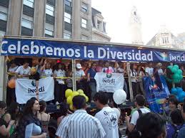 El próximo sábado 23 de junio del 2018 se realizará la xl marcha del orgullo lgbttti en la ciudad de méxico. Datei Camion Inadi Marcha Orgullo Lgbt Jpg Wikipedia