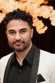 Gossip Girl" It's a Dad, Dad, Dad, Dad World (TV Episode 2010)