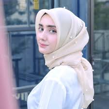 Jangan kaget perhatikan pantulan wanita berhijab di foto. Kumpulan Foto Cewek Jilbab Cantik Dan Manis Untuk Dp Bbm Manis Bulan Ramadhan