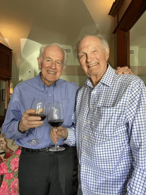 Alan Alda and Mike Farrell : r/mash