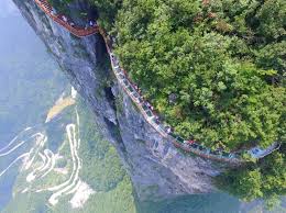 Photos Chine Vertige Assure Sur La Passerelle Transparente De Zhangjiajie Zhangjiajie Chine Voyage En Chine