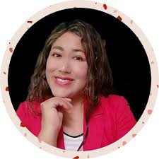 Esther Alejandro's Instagram, Twitter & Facebook