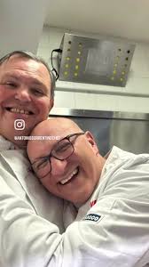 Venerdì pesce... "Paccheri ai frutti di mare" un classico della cucina  napoletana #paccheri #pasta #italianstyle Eventi, Ricette e tutte le  novità.! #staytuned #antoniosorrentino #antorugbychef #sempreinmovimento  #viviamacucinasifelice ...