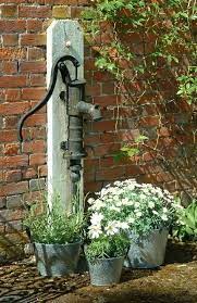 lovely decoration jardin idee deco jardin pompe de jardin