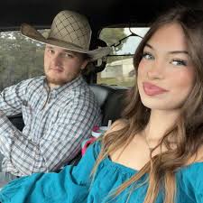 Strawberry cupcake chai drink review